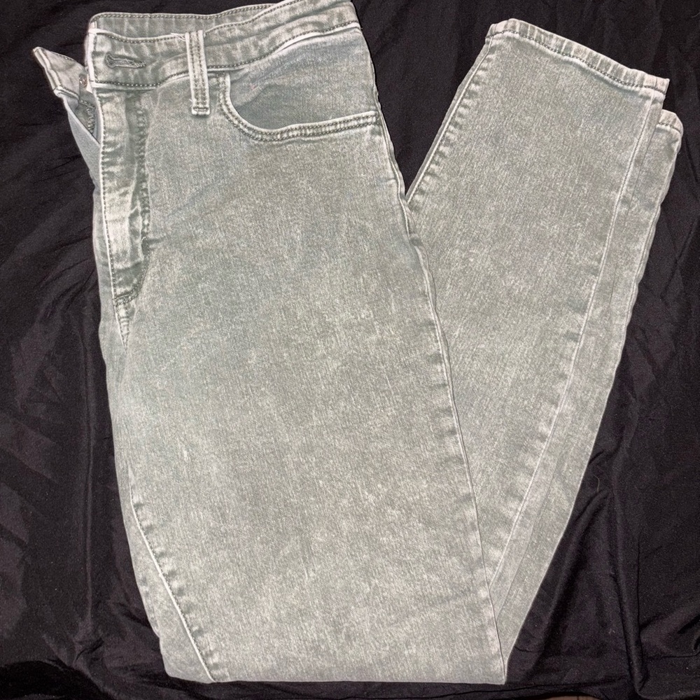 Stylish Light Gray Jeans